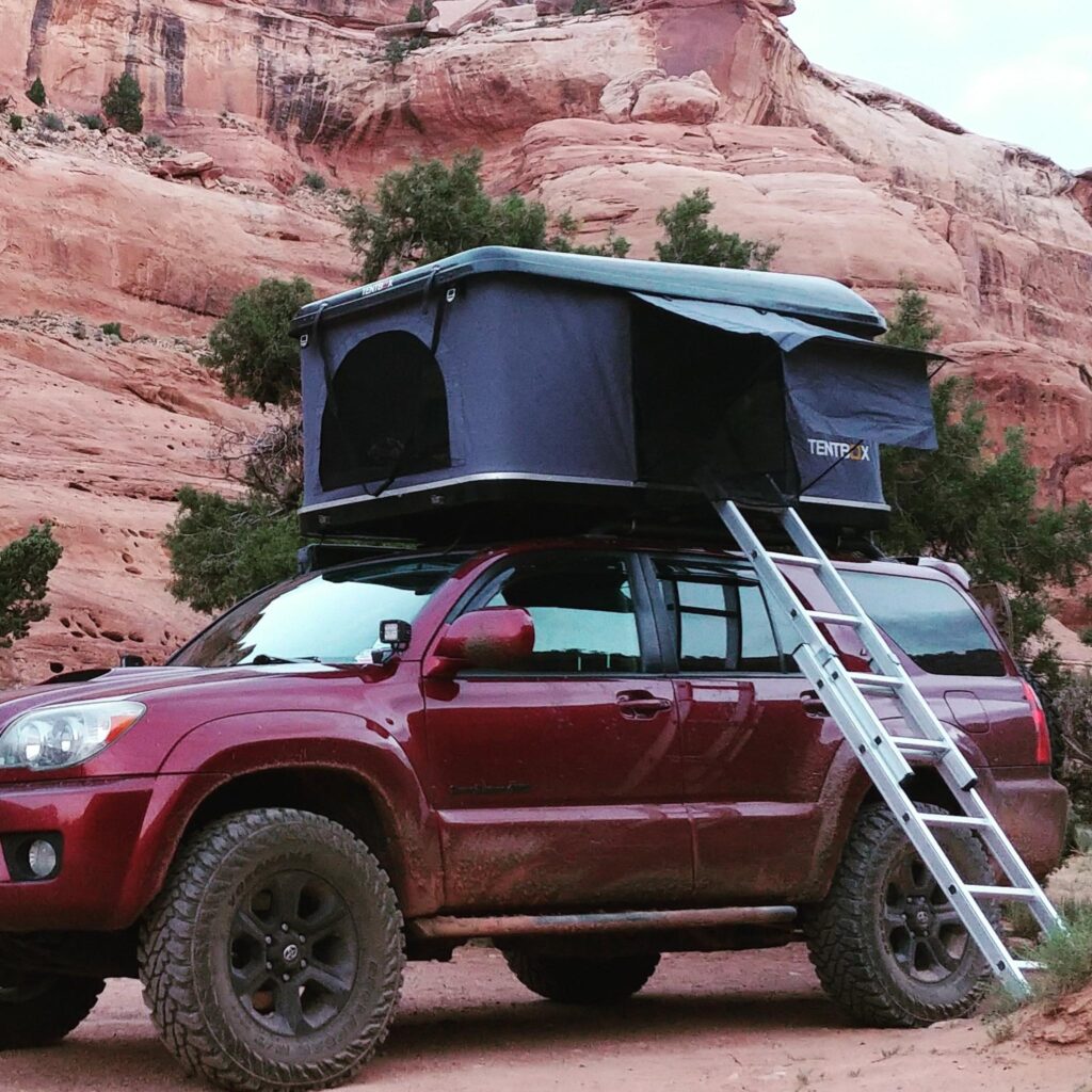 hard-shell-rooftop-tent