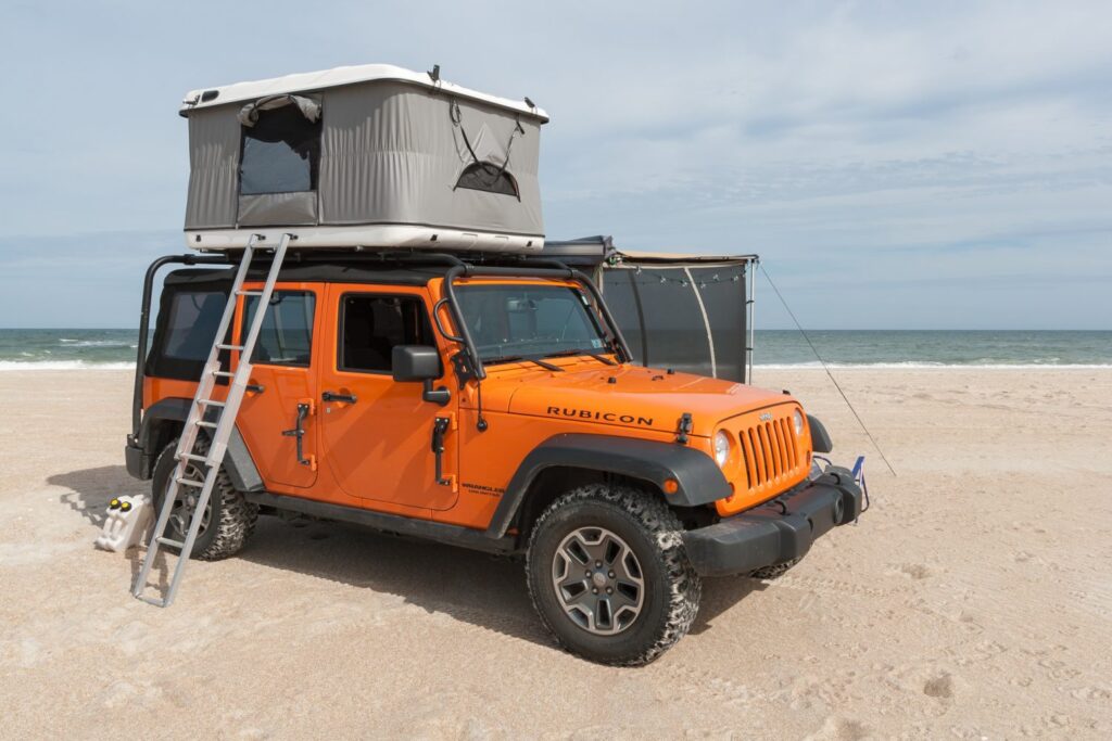 soft top Jeep roof top tent